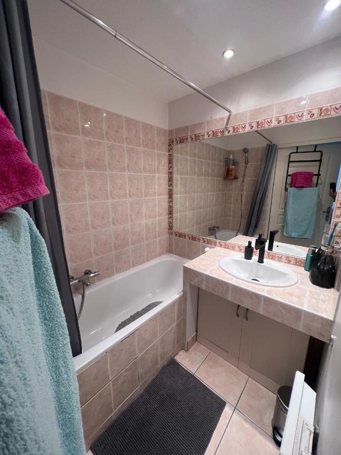 Appartement T2 Avec Jardin Prive, Piscine Et Barbecue Lorgues Exteriér fotografie
