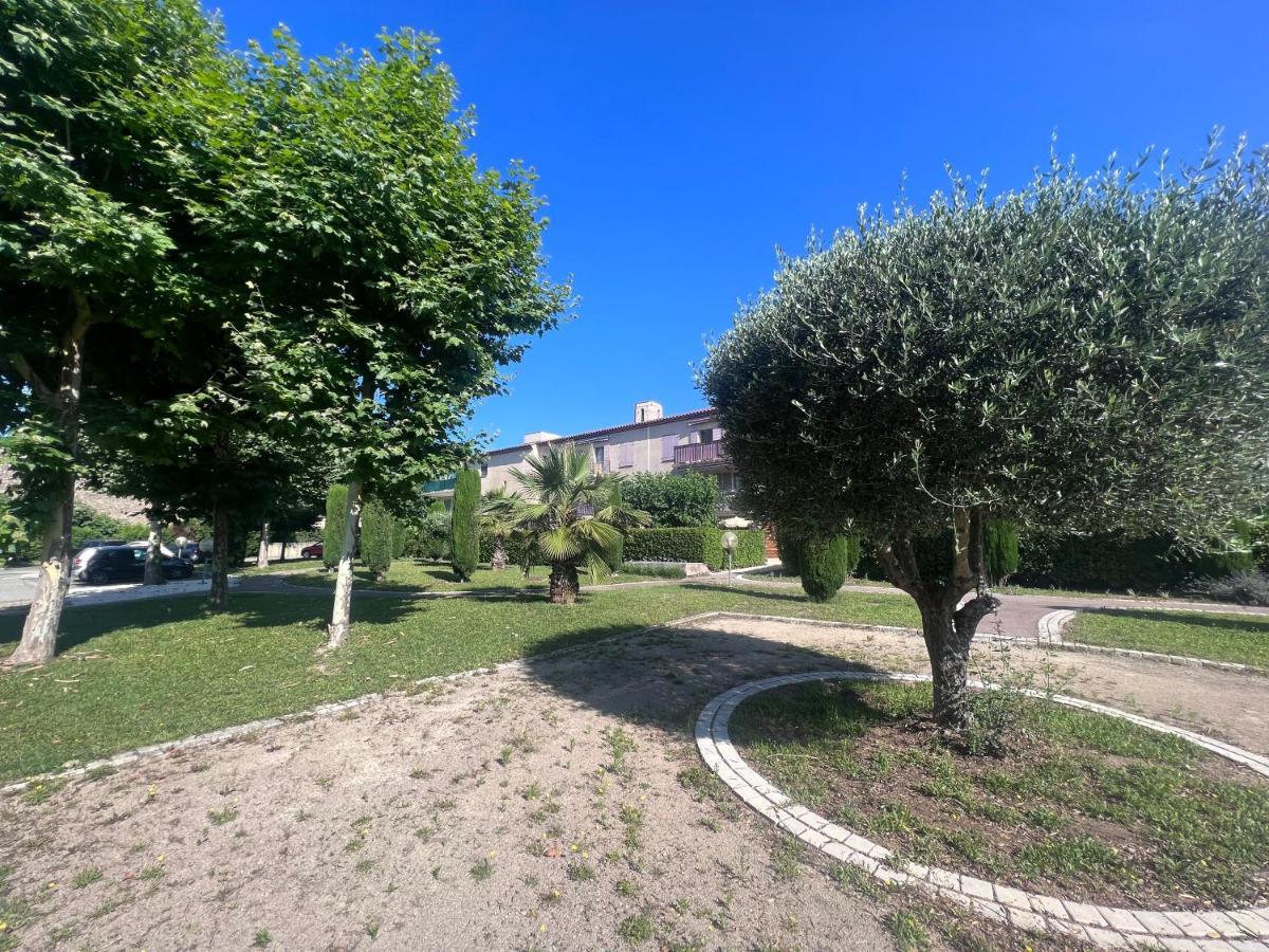 Appartement T2 Avec Jardin Prive, Piscine Et Barbecue Lorgues Exteriér fotografie